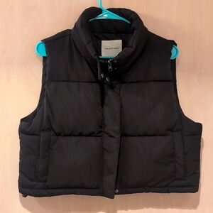 Cropped Black Puffer Vest